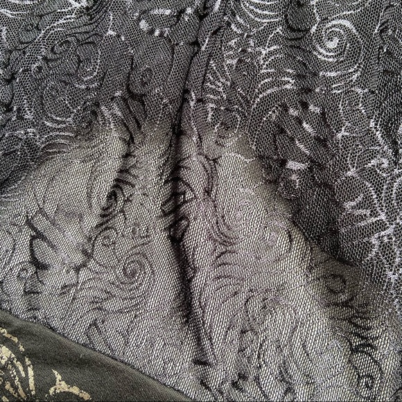 Harley Davidson Twist Front Lace Back Top - Picture 6 of 9